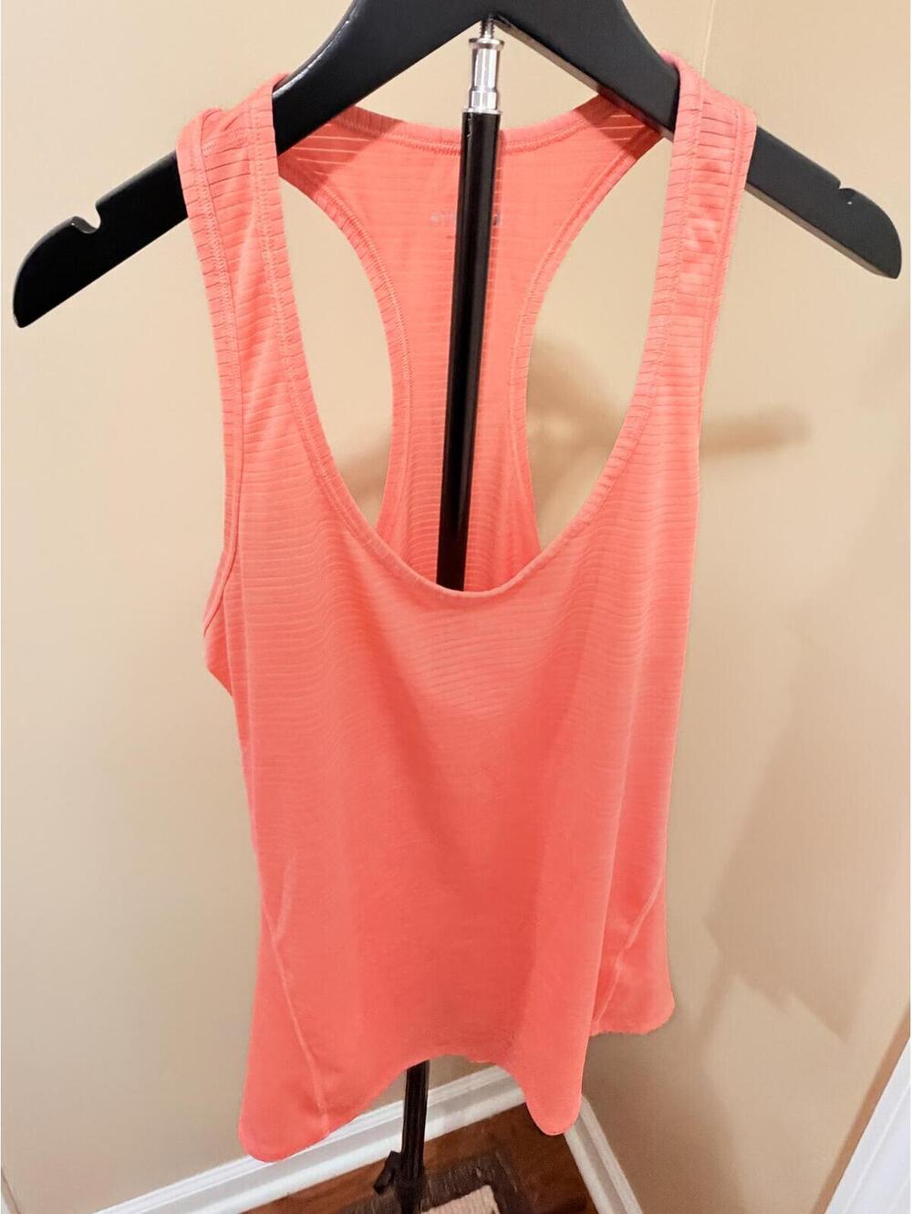 Athleta Racerback Athletic Tank Top Women’s Small Neon Coral Workout Activewear